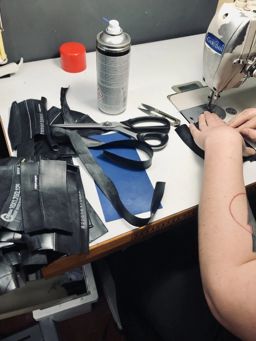 333-4_penezenka-z-recyklovanych-dusi-velka